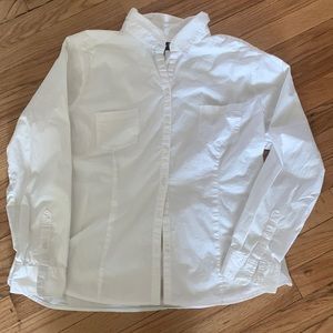 Women’s Eddie Bauer button down shirt
